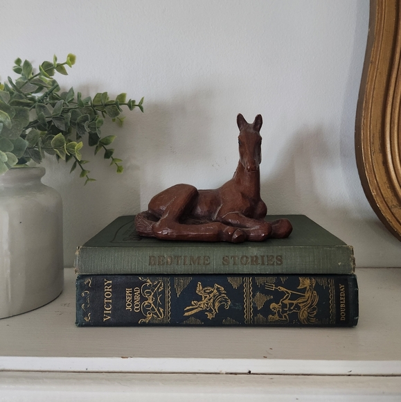Vintage 1989 Red Mill Resting Foul Horse Pegan Resin Shell Figurine - Picture 2 of 5